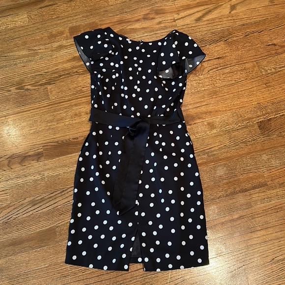 EXPRESS - Picture 3 of 5